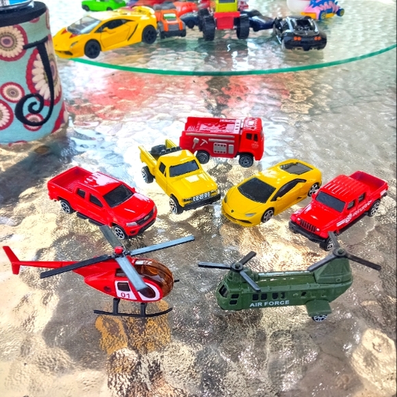 Maisto Emergency Vehicles Toy Die cast Cars Trucks Helicopters Bundle - Picture 1 of 15